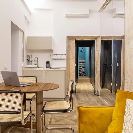 Daplace - Elena Apartman *